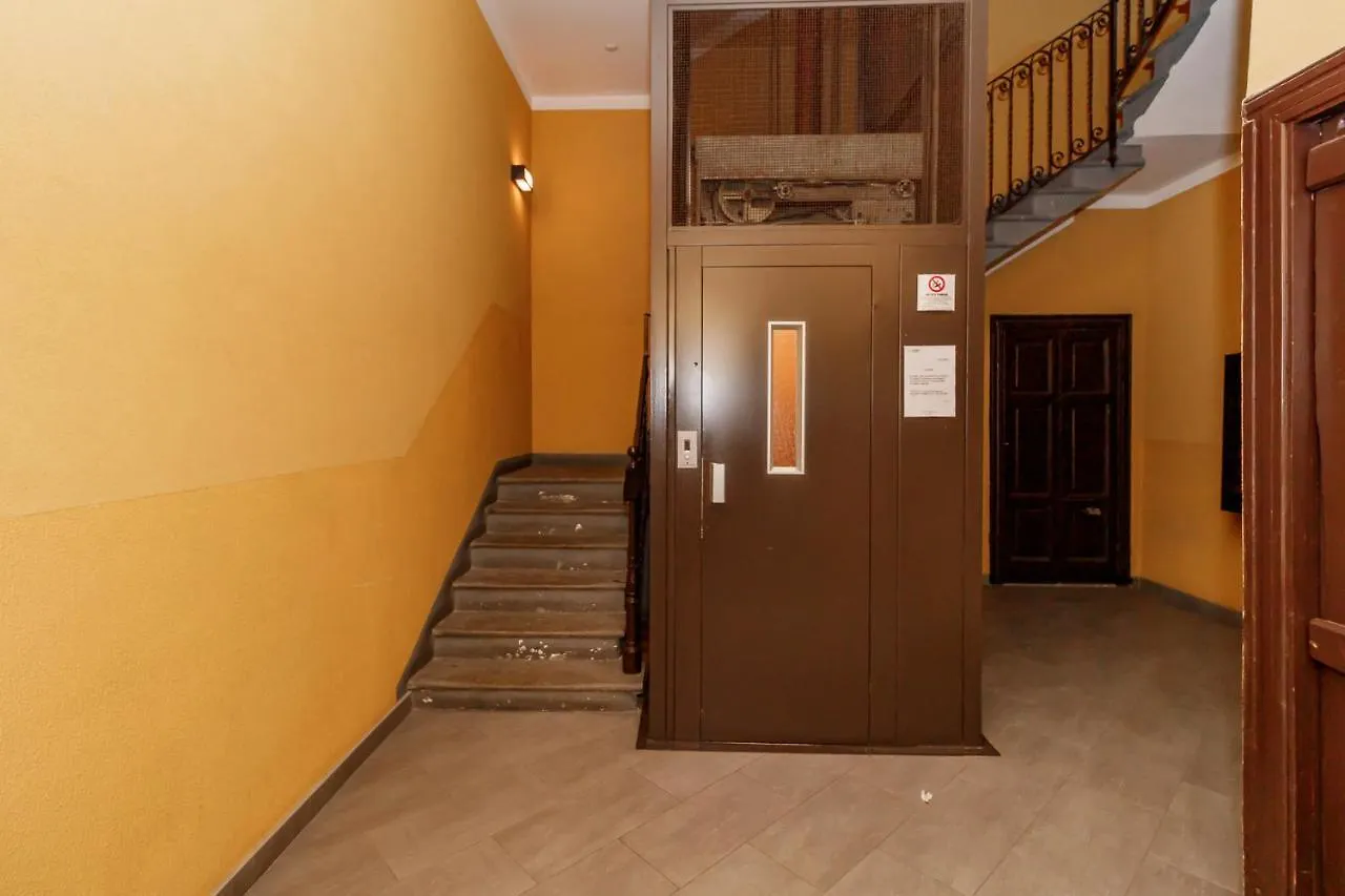 Porta Romana Apartment - Giulio Romano 15 Milan 0*,  Italy